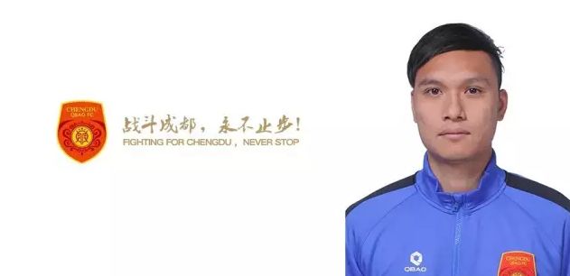 凯文·麦克海尔眼镜可爱 2010-08-30 当地时间2010年8月29日，被称为“电视界奥斯卡”的第62届艾美奖颁奖典礼在美国纽约时代广场诺基亚剧院盛大举行，本届艾美奖入围者实力雄厚竞争激烈，红地毯上也是群星闪耀，星光熠熠。